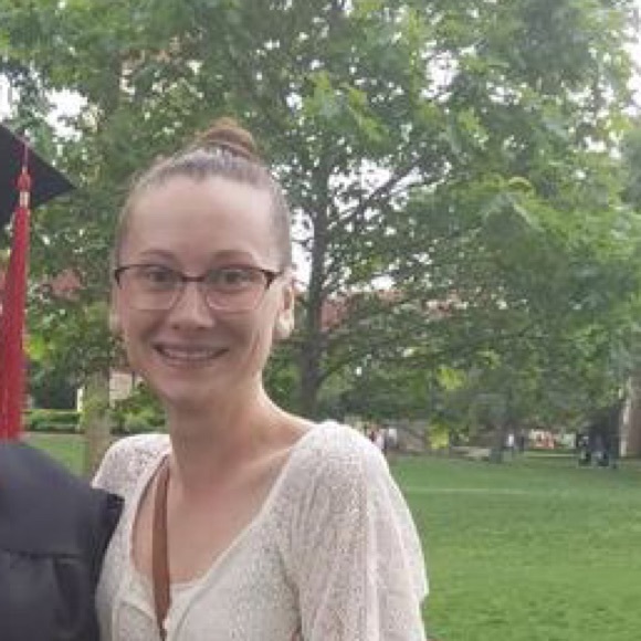 Meet your Posher, Amanda - Picture 1 of 1